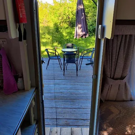 Muhu Beach Glamping Οργανωμένο κάμπινγκ *